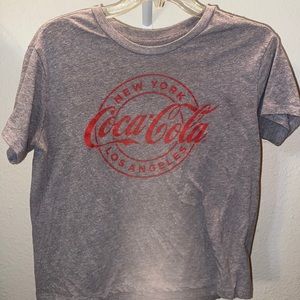 Large coca cola graphic t shirt